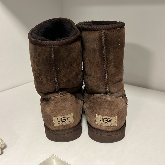 UGG boots short size 9 women’s brown - Picture 2 of 5